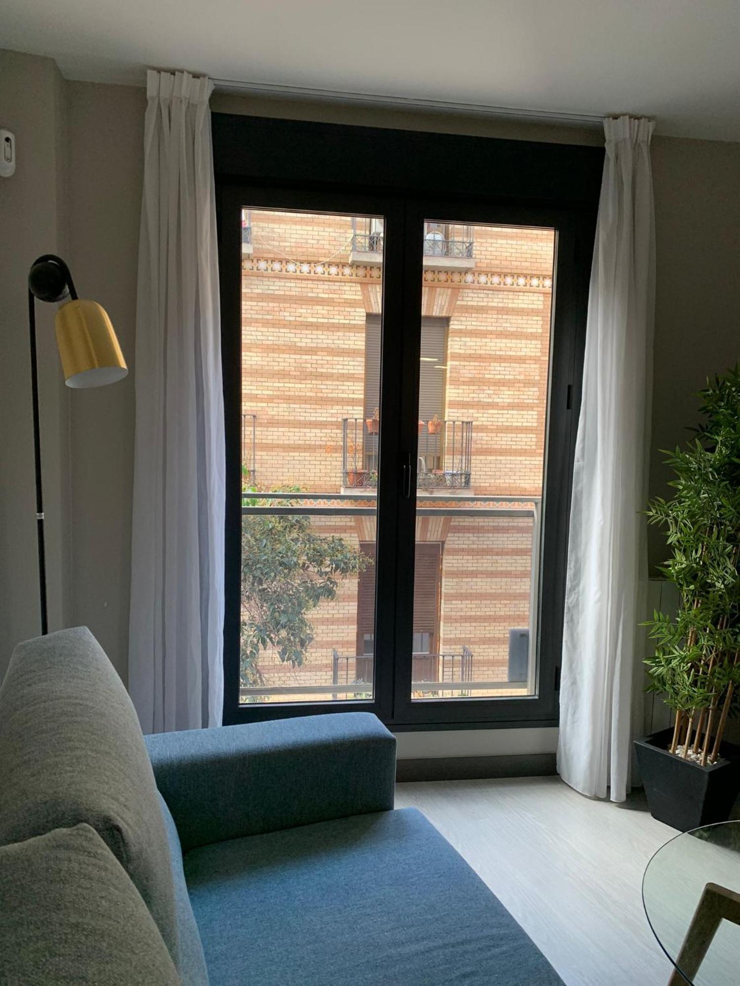Apartment Eh - Heroismo *